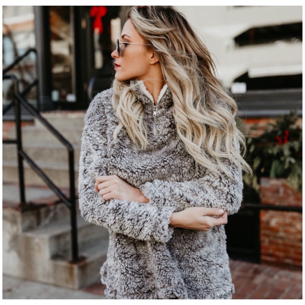 LAST ONE! Snow Fluffy Gray pullover - Picture 2 of 4